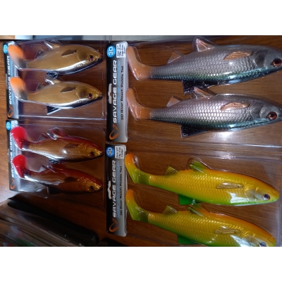 Set Savage Gear River Roach Paddle Tails 22cm (4 verpakkingen) Set Savage Gear River Roach Paddle Tails 22cm (4 verpakkingen)